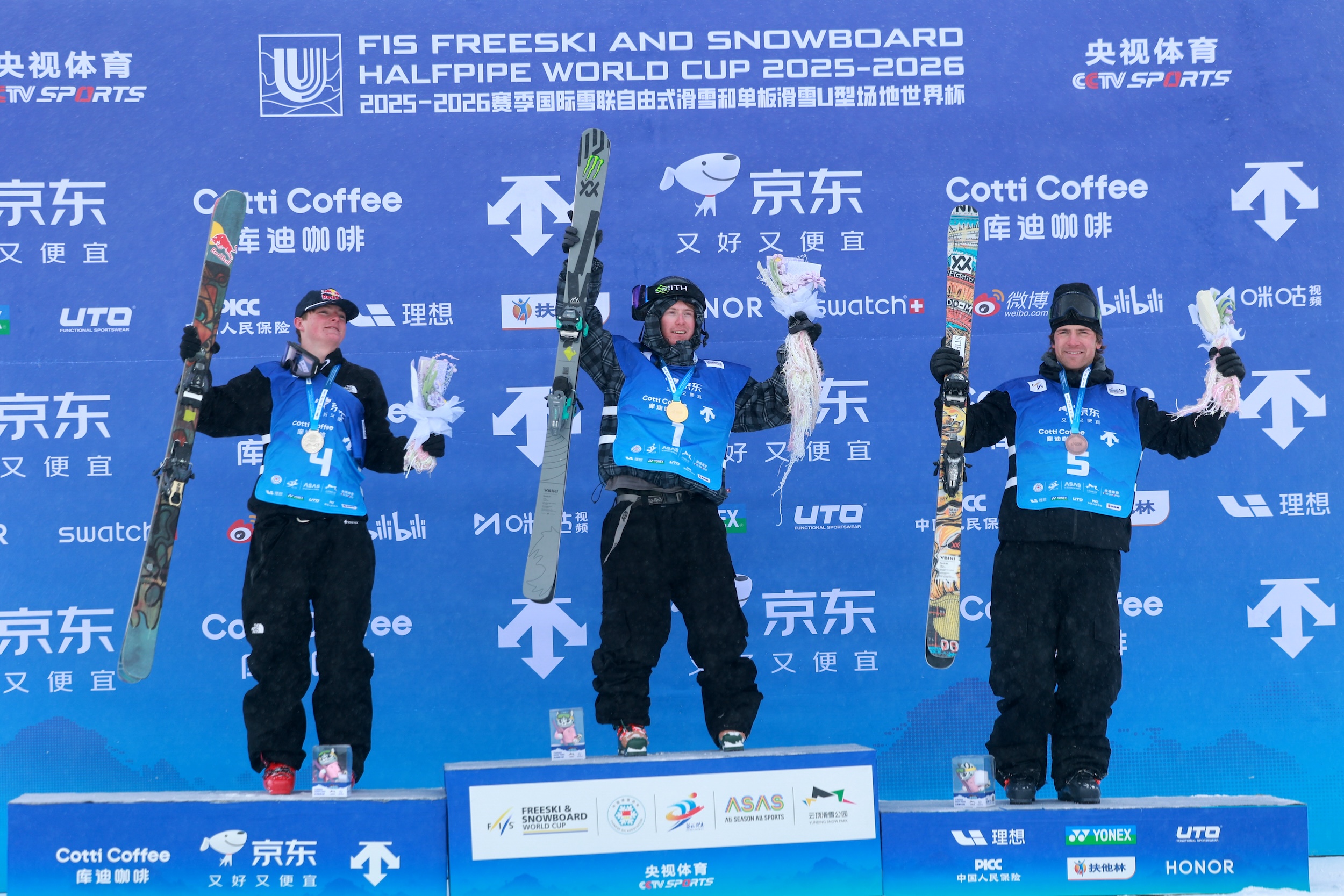 Hunter Hess on the podium with NZ's Finley Melville-Ives and Luke Harrold
