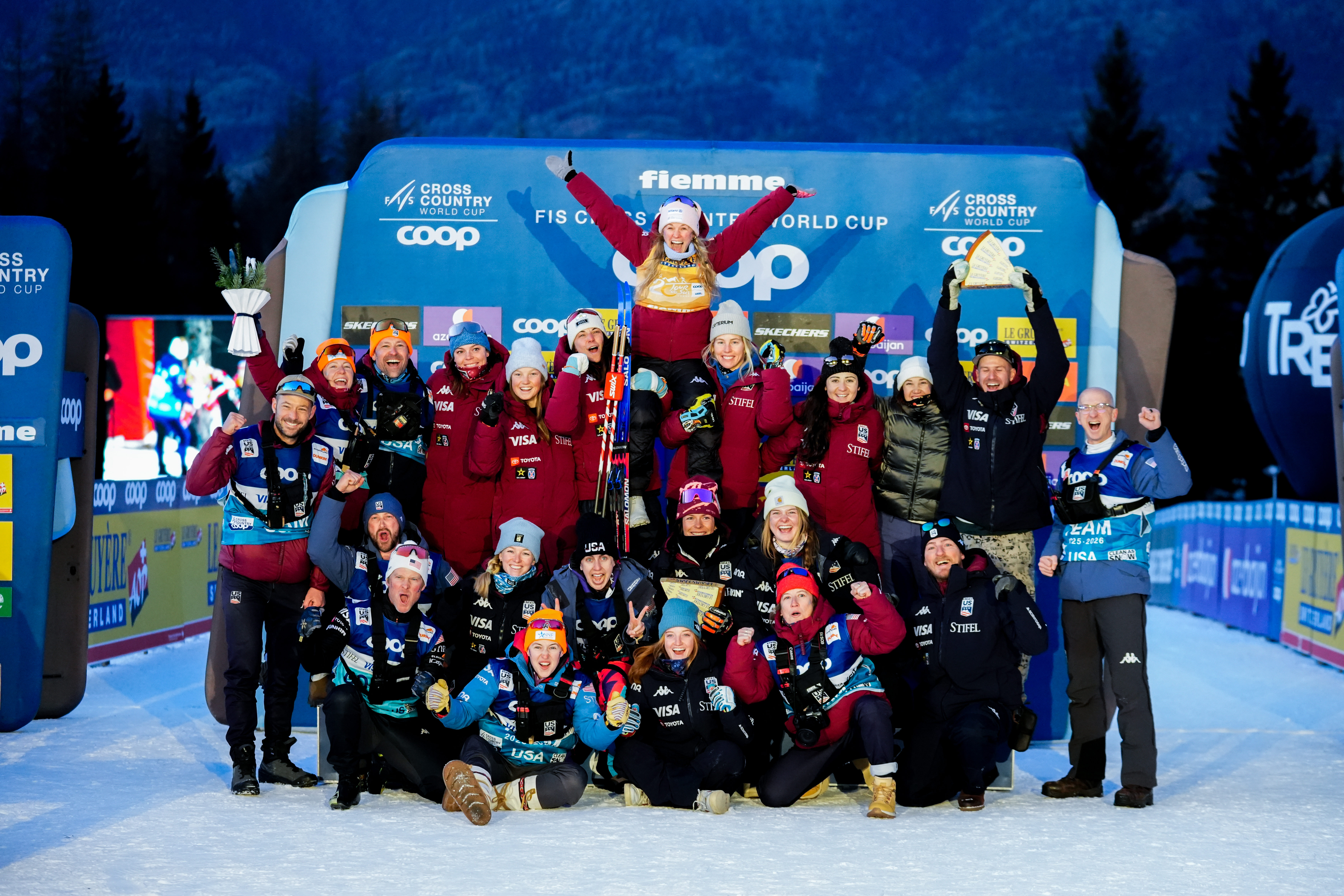 jessie diggins tour de ski win