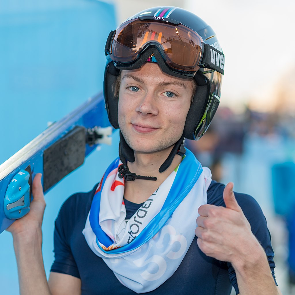 Big thumbs up from Ski Jumping/Nordic Combined Athlete of the Year Andrew Urlaub.