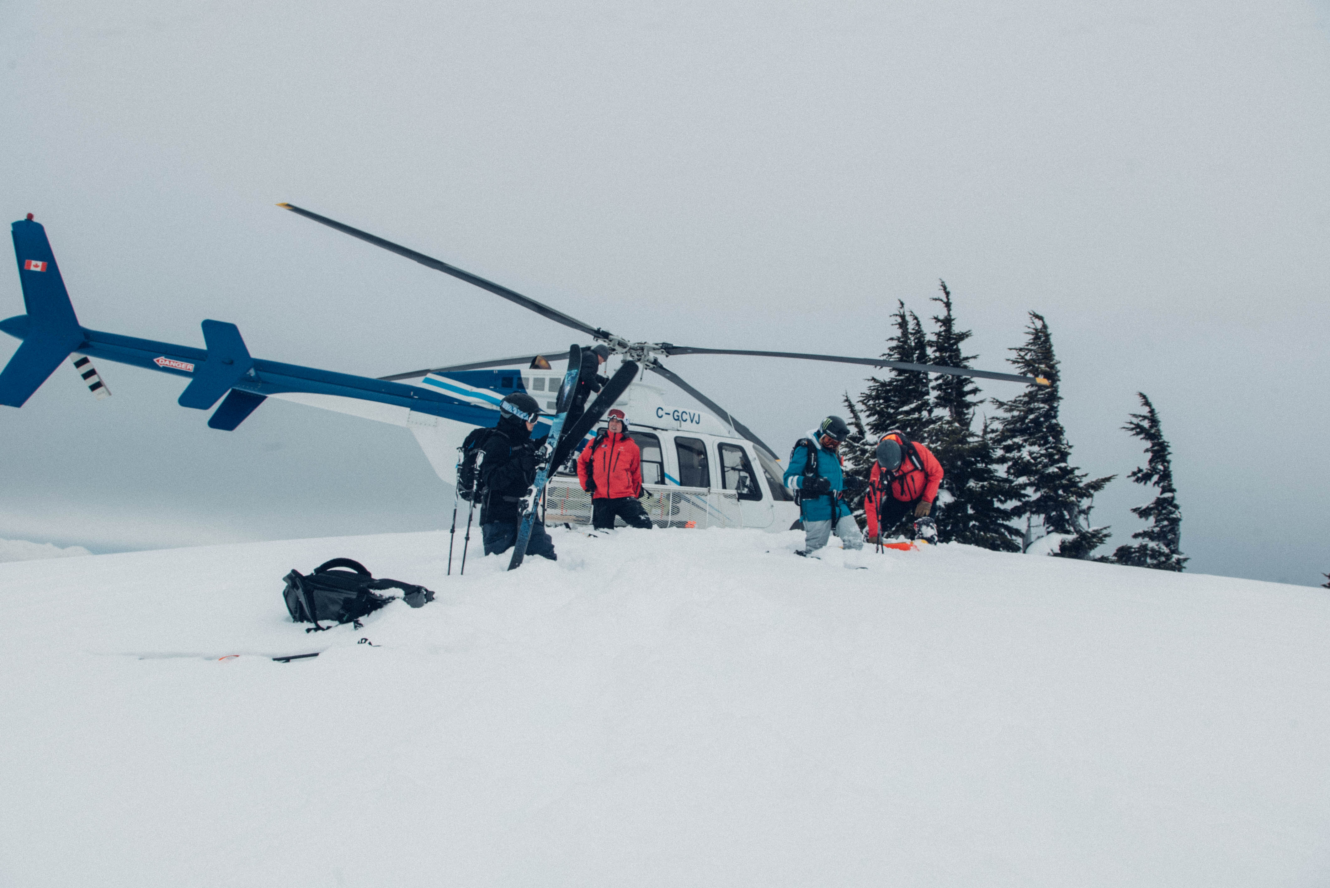 Maggie Heli skiing
