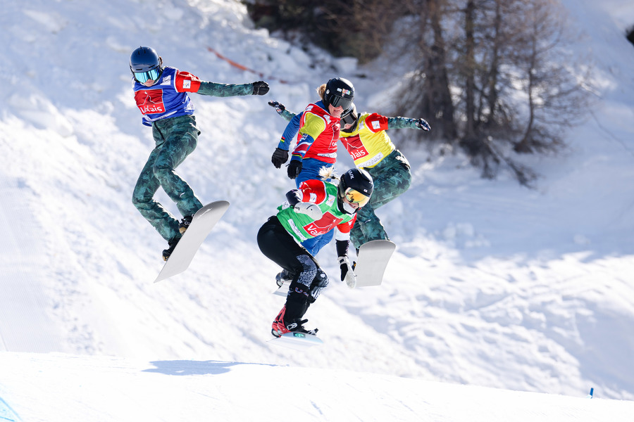 Gulini in the lead.