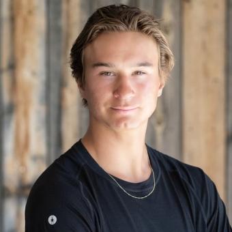 Niklas Malacinski Head Shot