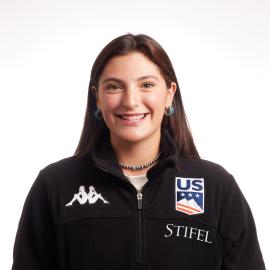Dani Loeb headshot image