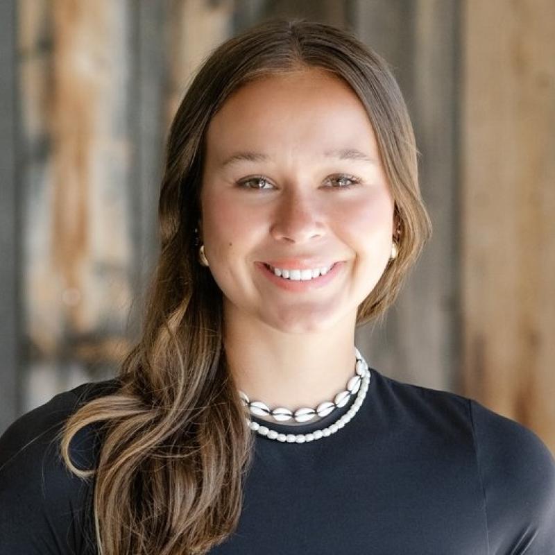 Annika Malacinski Head Shot